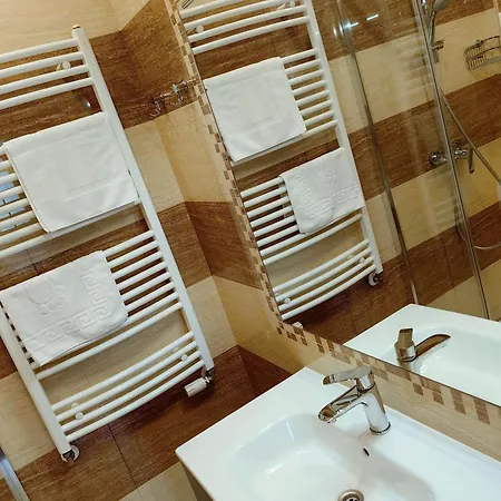לינה וארוחת בוקר San Remo